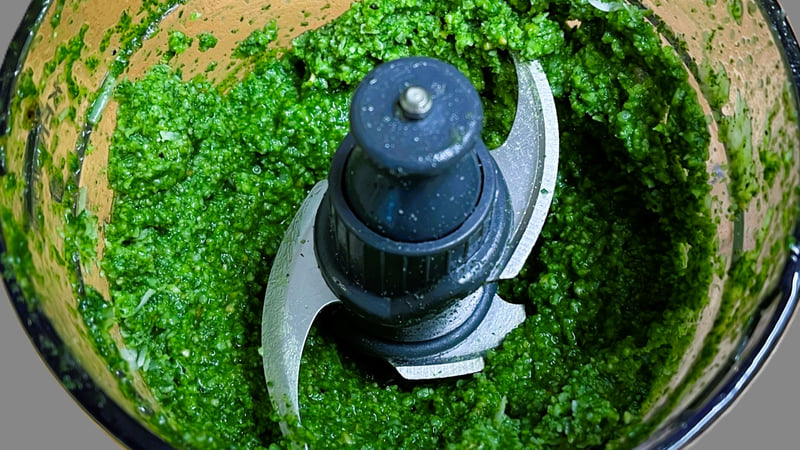 Pesto Genovese (Basilikum Pesto)